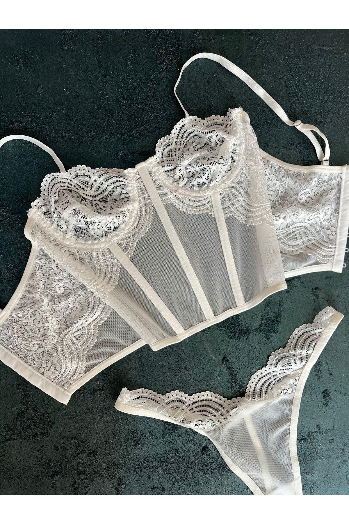 Akeila Ecru Lace Corset Set