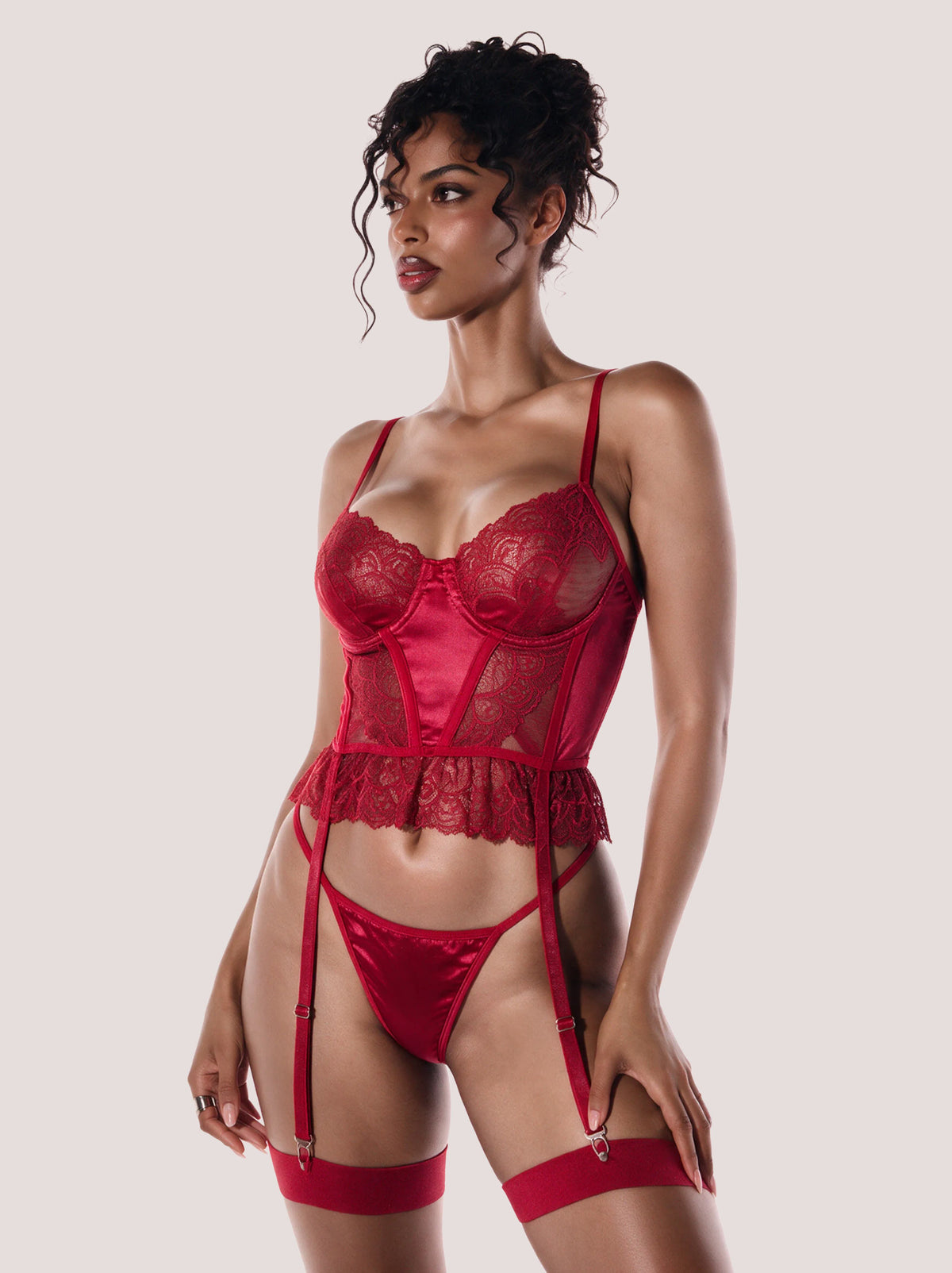 Fierre Red Garter Set