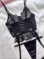 Fierre Black Garter Set